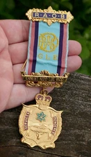 Antique Metal R.A.O.B. Ernest Kidd Lodge 9100 - Service Rendered Medal / Badge