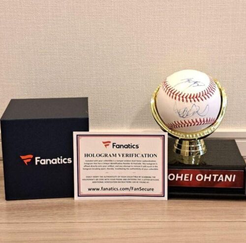 Rare! MLB/FANATICS-approved Shohei Ohtani & Ichiro double autographed ball
