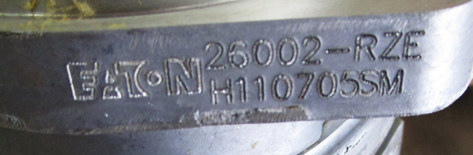 Eaton Cessna 26002RZE Hydraulic Gear Pump New Surplus H110705SM / i3