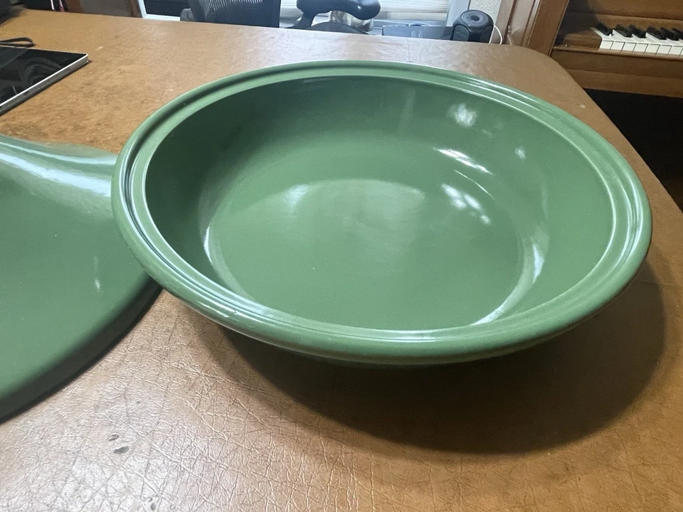 Emile Henry Francia Tajine llama verde arcilla esmaltada 2,5 cuartos - Imagen 3 de 4