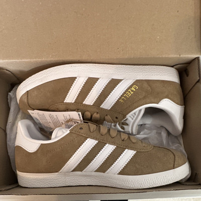 adidas Gazelle Originals Brown/White Suede Upper Low Top Women's Sneaker JR6284