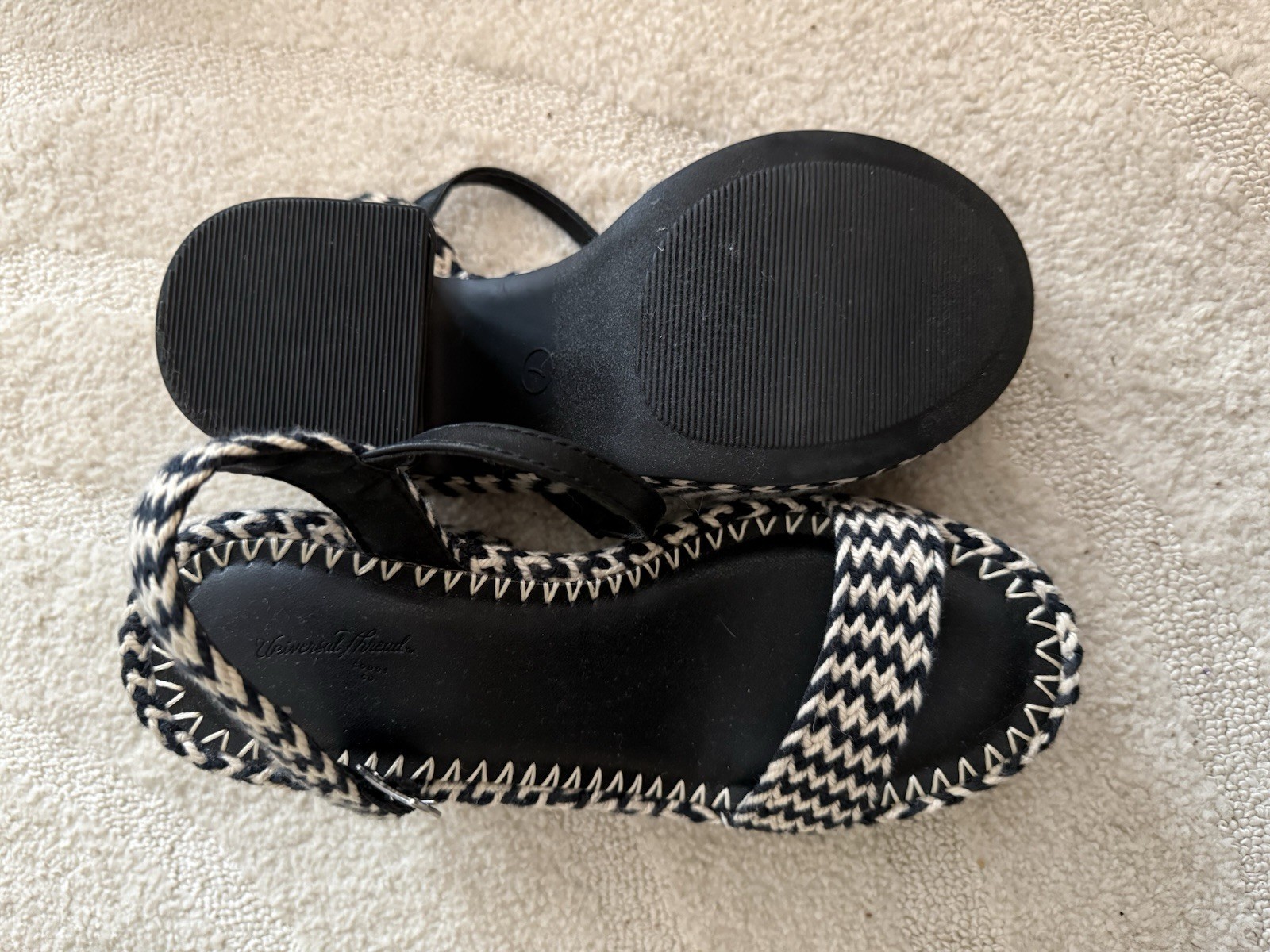Universal Thread Black White Chevron Platform Blo… - image 2