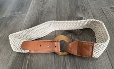 Women  s Woven Belt With Brown Faux Leather  Wooden Closure