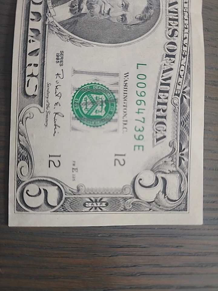 1995  Series 5 Dollar Bill In Perfect Condition,low Serial Number, Off Center  - Image 2 of 4