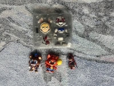 Five Night At Freddys Figures !!!!!