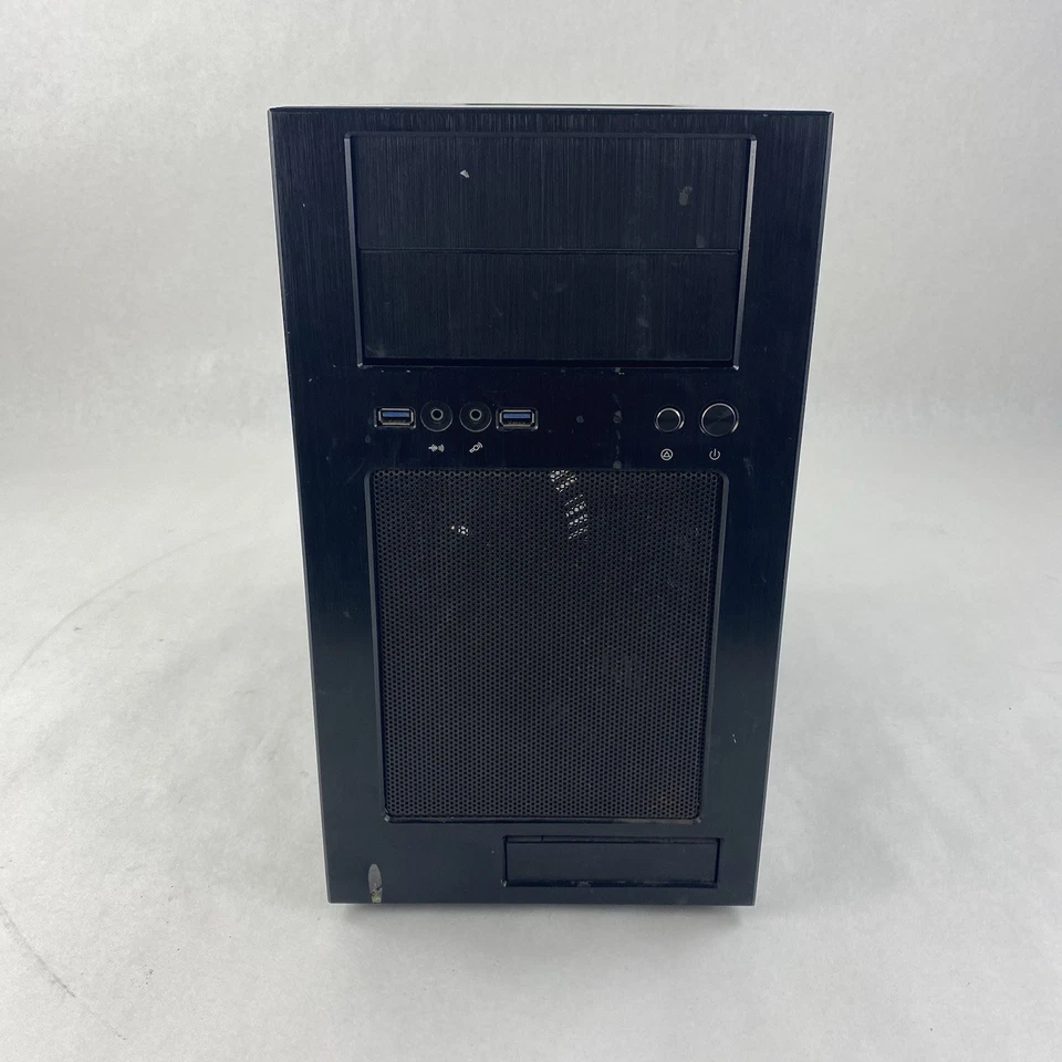SilverStone Temjin Series TJ08B-E Micro-ATX Computer Case with 550W Power Supply - Image 2 of 4