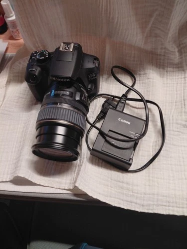 Canon EOS 1300D 18.0MP Digitalkamera - Schwarz