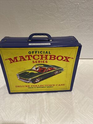 Vintage1968 Matchbox Deluxe Series Collector's Case With 28