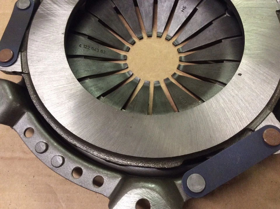 Placa de presión de embrague remanufacturada The Hastings Company 1896 solamente Foto 4 de 4