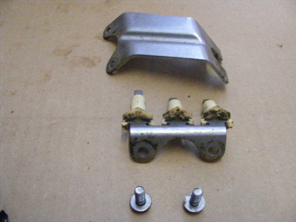 トラック　ブラケット 03-04-636-2-radials-big-rotor-