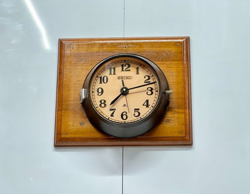 Orologio da parete stile retrò antico industriale ricondizionato Seiko quarzo... - Foto 3 di 9