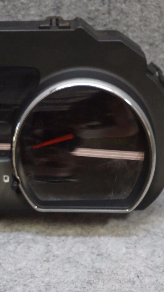 Nissan Versa Note S, S Plus, SV 2014 1,6 L velocímetro calibre clúster 24810-3WC0A Foto 4 de 4