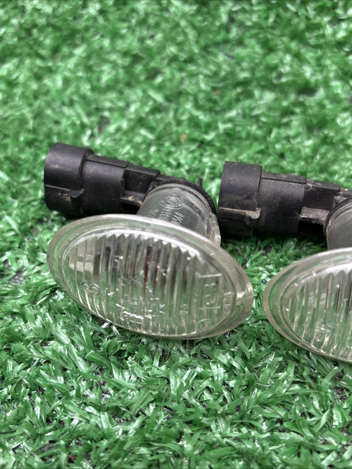 03-17 Maserati Quattroporte Front Right & Left Side Fender Marker Light Lamp OEM