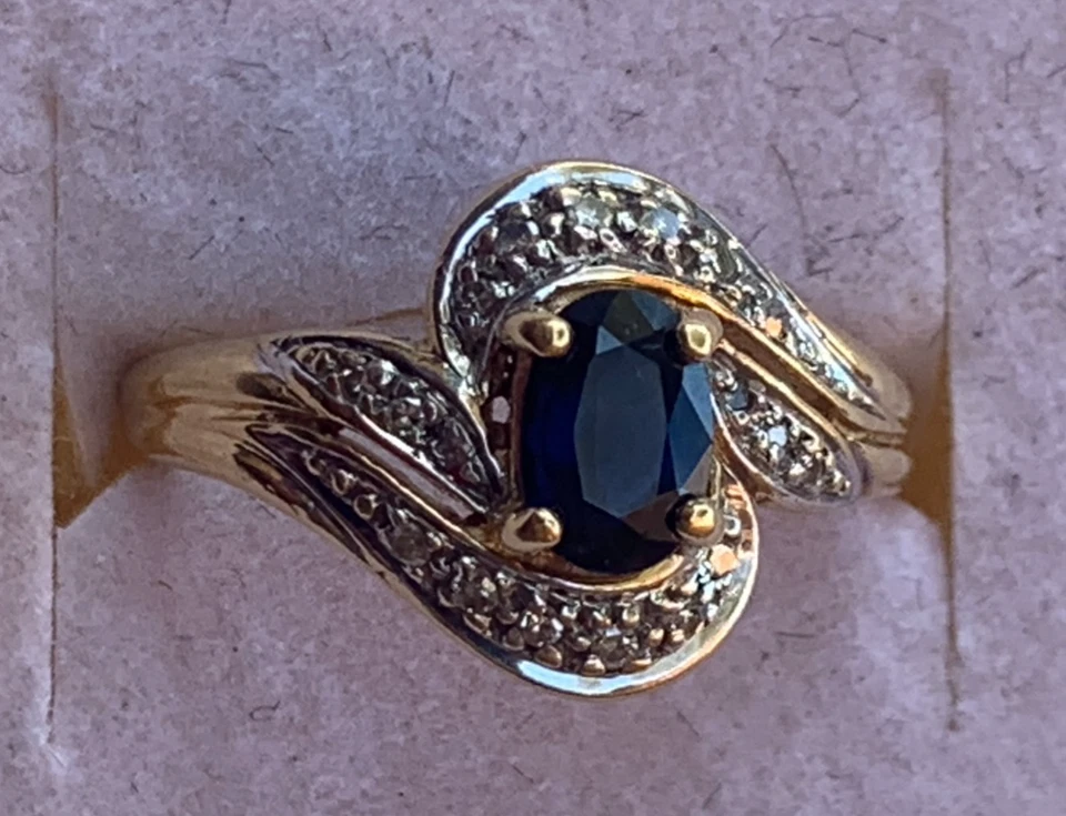 MAGNIFIQUE BAGUE EN OR JAUNE 18 CARATS 750 + GROS SAPHIR + 18 DIAMANTS ! - Photo 4/4