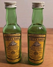 Mini bottiglia di whisky vintage Cutty Sark sale e pepe shaker