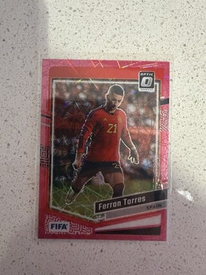 2023-24 Donruss Optic Soccer Ferran Torres Pink Velocity Prizm #d /99 #57 Spain