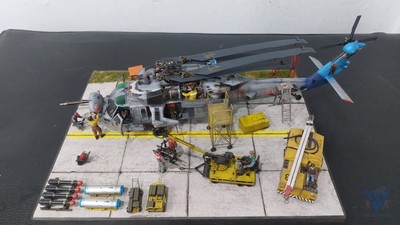 MH-60S Knighthawk 1/35 Pro-Built - Full Diorama Base & Accessories Set