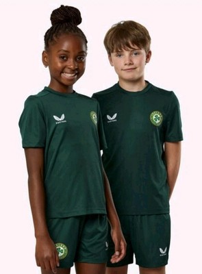 CASTORE Kinder Irland Fußball Training T-SHIRT Gr. L Unisex Jungen & Mädchen grün