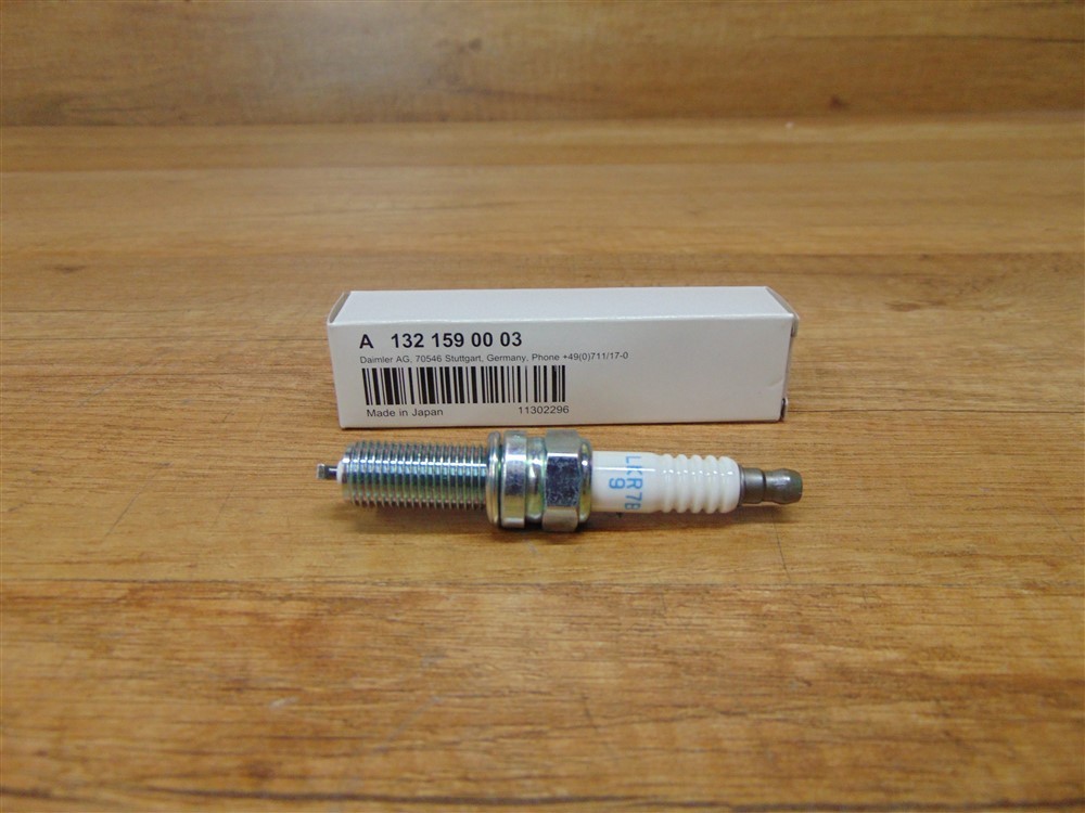 Spark Plug Genuine Smart OM132 - A1321590003