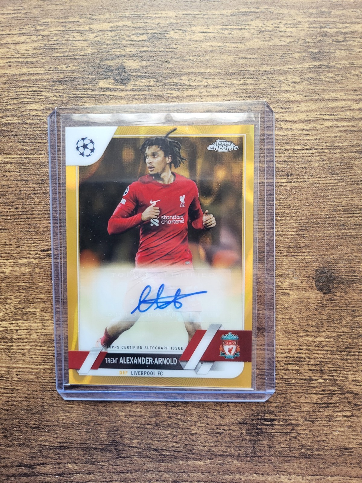 2022-23 Topps Chrome UEFA Trent Alexander Arnold Gold Lava Auto