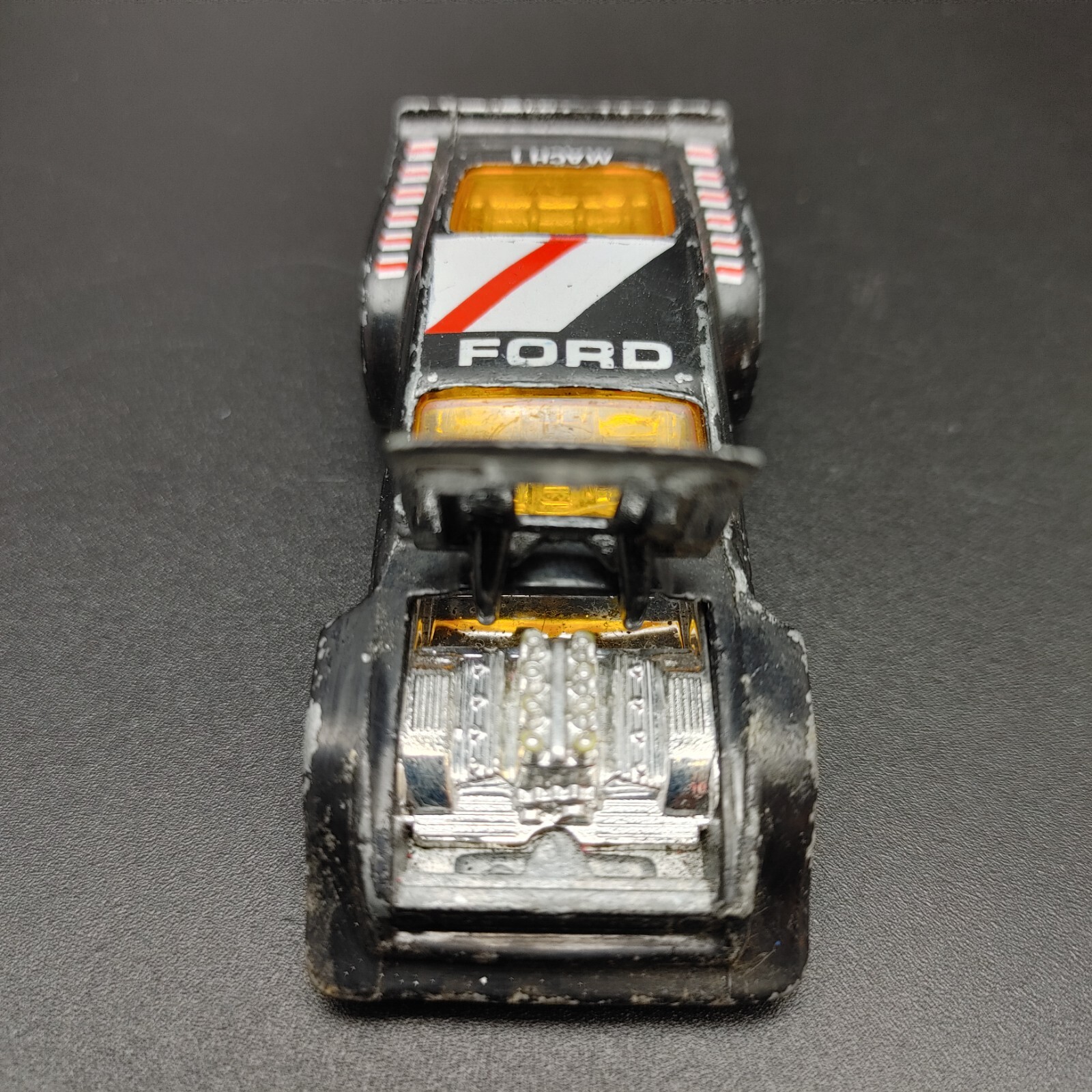 Picture 9 of 24