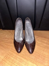 Charles Jourdan Maroon Snake Style Pumps Size 6.5
