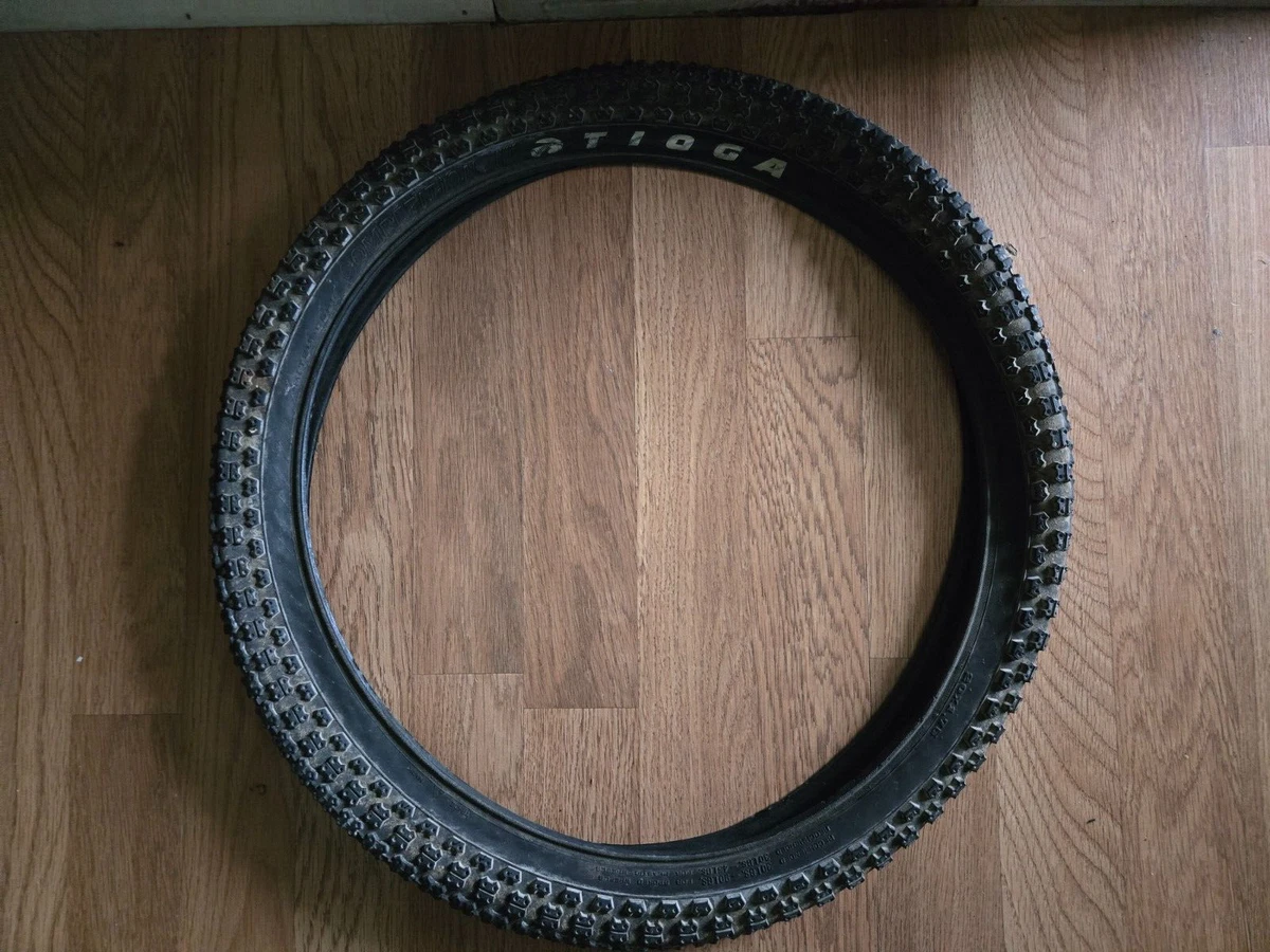 Pneus 20 Pouces Skinwall Paire De Pneus BMX Tioga Comp III Old School – 20 Pouces, Skinwall Noir, Pour Raleigh Et Vélos Old School Pneus Tioga TITY001BK000