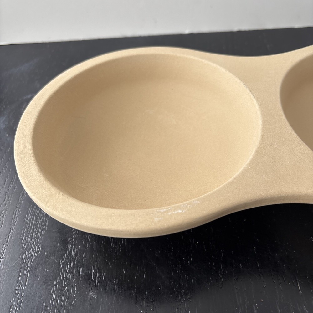 Pampered Chef Stoneware Microwave Egg Cooker for 2 Eggs Model 1372