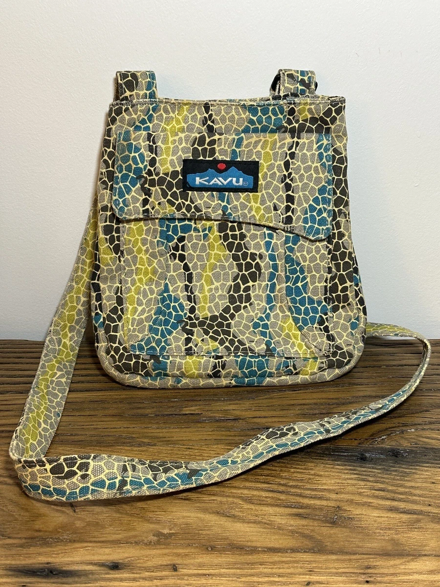 KAVU Keeper Crossbody Bag Womens Cotton Canvas Purse Giraffe