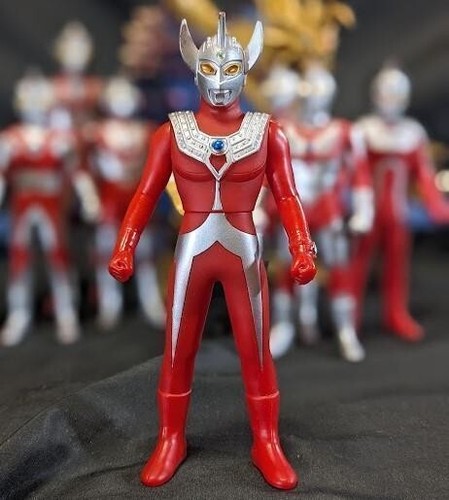 U Killersaurus & Mebius + Ultraman 6 Brothers Bandai Soft Vinyl 2 Figures + 6 - Picture 10 of 13