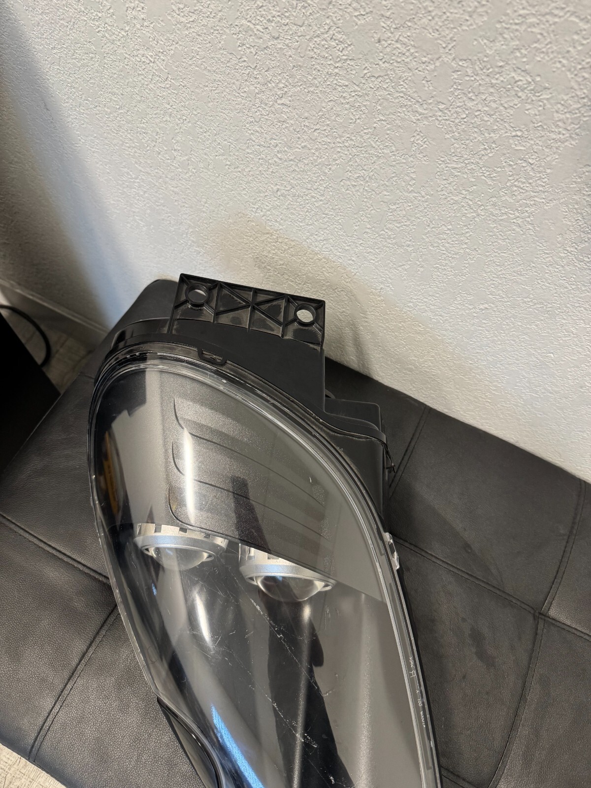 2005 - 2012 Aston Martin DB9 Right Side Headlight