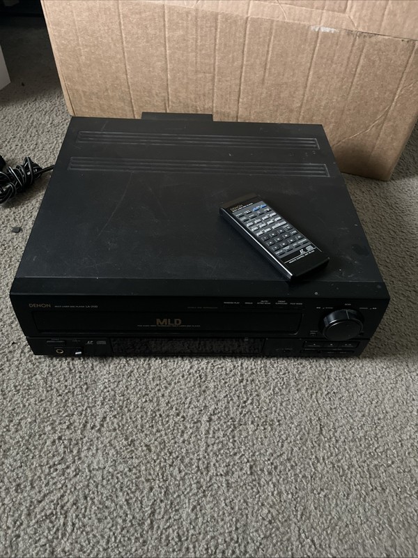Denon LA-2100 With Remote Laserdisc Player