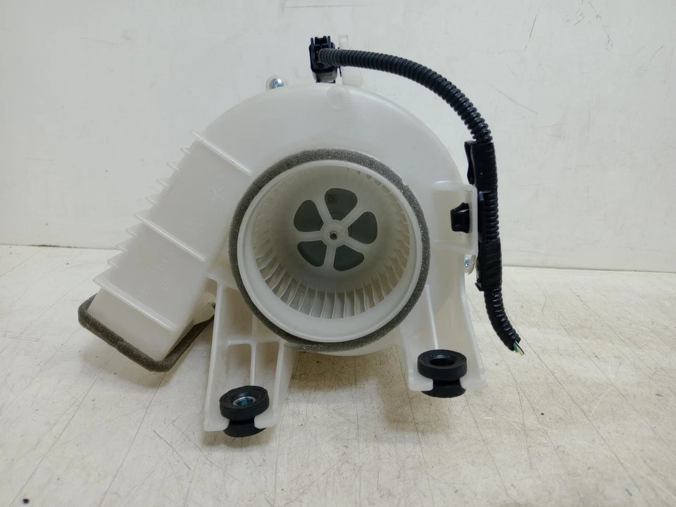 PAR DE VENTILADORES DE BATERÍA HÍBRIDOS LEXUS NX 300H EV G923048070 G923048080 MK1 2017 - 2021 Foto 3 de 4