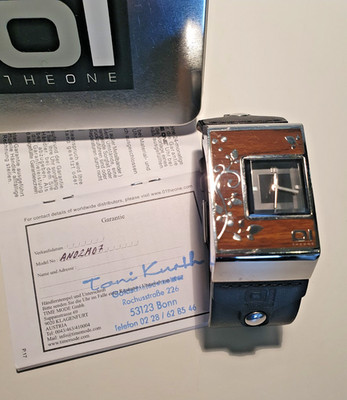 The One Damenuhr Analog Neuwertig mit Garantiepass v. Juwelier