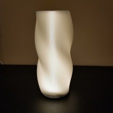 Modern 3D Printed Sculptural Table Lamp Twist Ribbed Design Contemporary Light