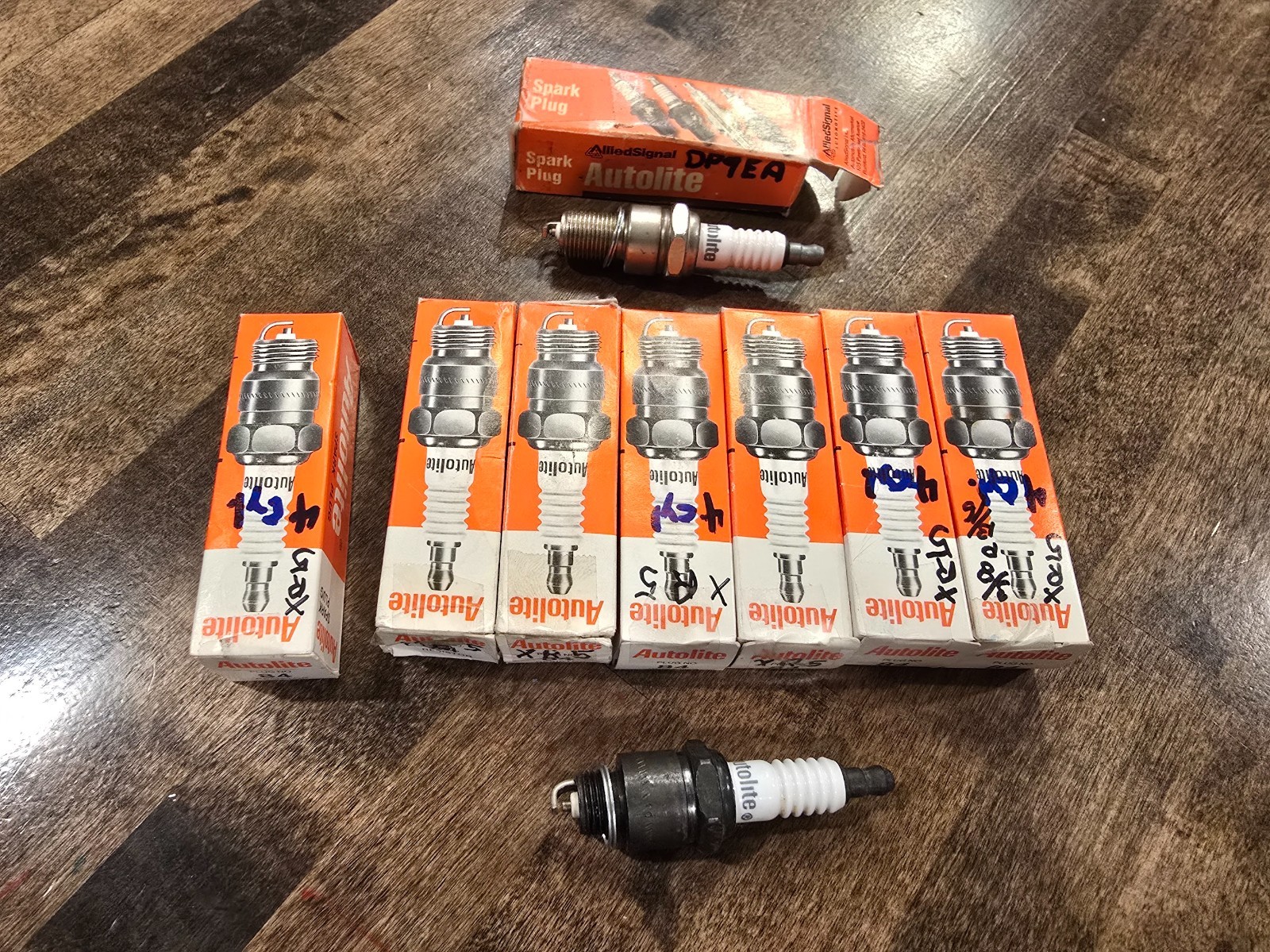 New 7 Autolite Resistor 84  1 4251 Spark Plugs Lot Bundle