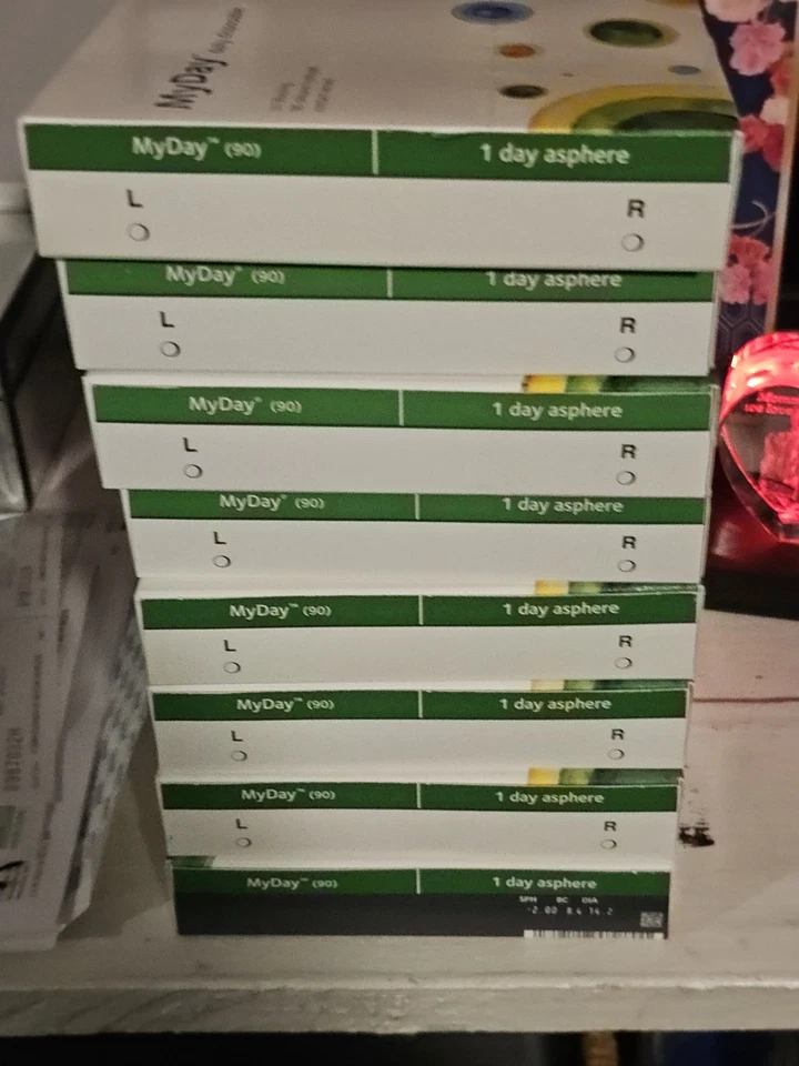 CooperVision MyDay Contact Lenses Case 90 BC 8.4 DIA 14.2 Exp 2032  | NEW BOX - Image 2 of 4