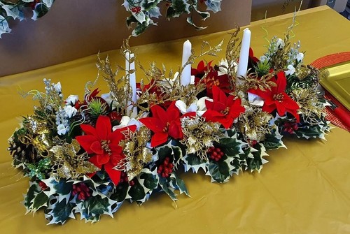Kunstblumen Tisch Herzstück Weihnachten Weihnachtsstern Rose Stechpalme Weihnachten Efeu - Bild 9 von 12