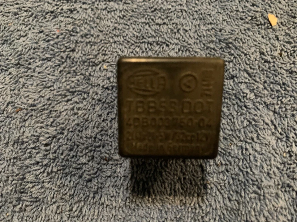 1980 - 1993 Classic Saab 900  VW Rabbit 3 Prong Four Way Turn Signal Flasher - Image 2 of 4