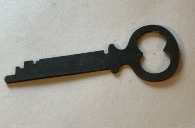 EAGLE LOCK Co KEY, VINTAGE ANTIQUE U9