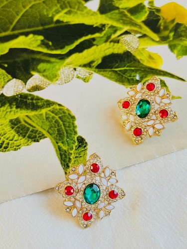 Baroque Crystals Emerald Ruby White Openwork Flower Pierced Earrings Gold Women - Picture 2 of 5