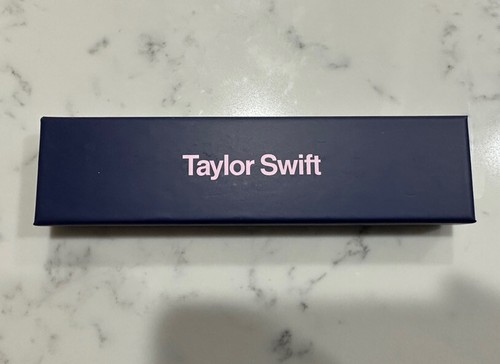 Nuovo set di montagne russe Taylor Swift da collezione Fearless (versione di Taylor) 8 pezzi - Foto 5 di 5