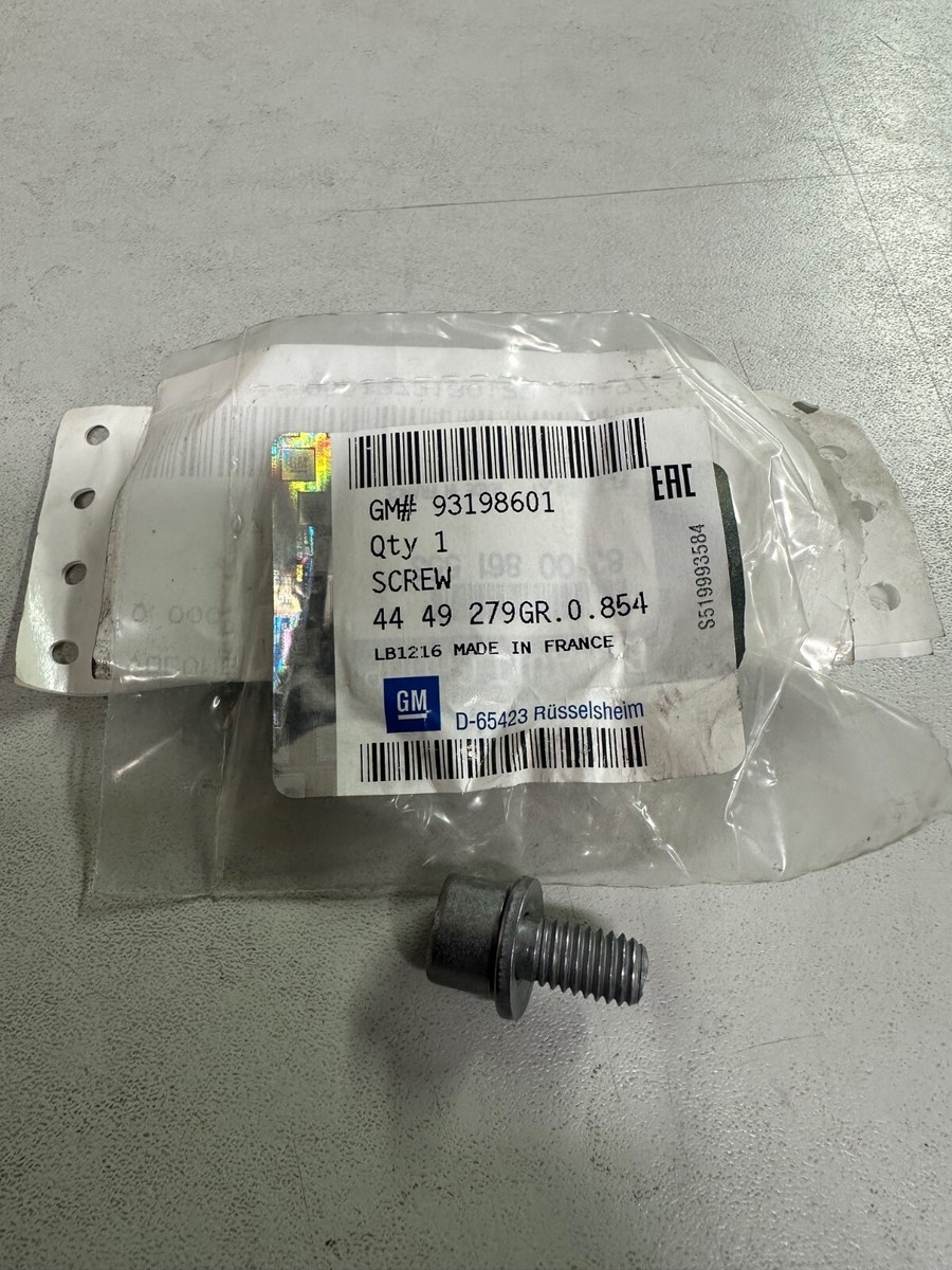 こびページ　SCO-134/CN Genuine Vauxhall Vivaro A 1.9 diesel clutch to flywheel screw