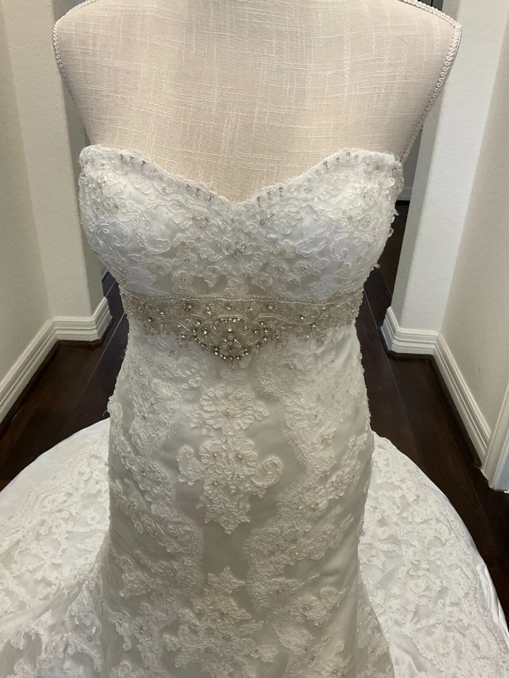 Casablanca Wedding Dress STYLE 2072 - Image 2 of 4