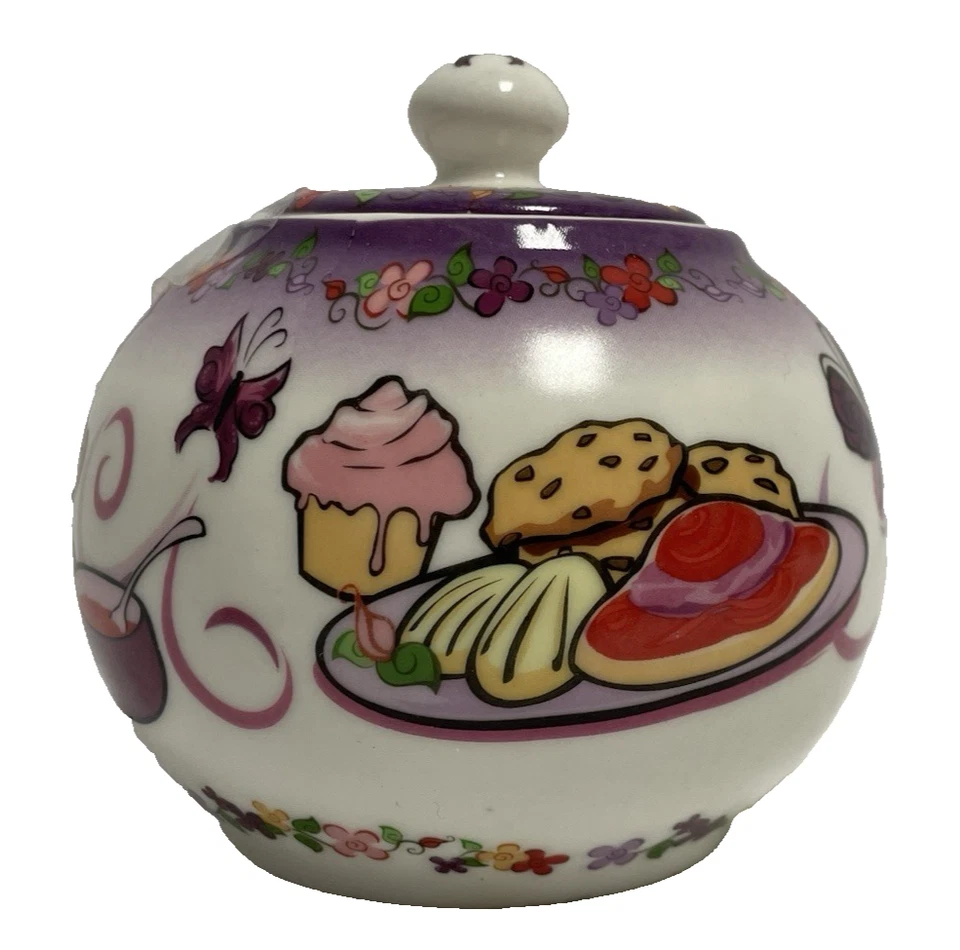 Red Hat Society Porcelain Paul Cardew Design 2004 complete set 9 pieces - Image 3 of 4