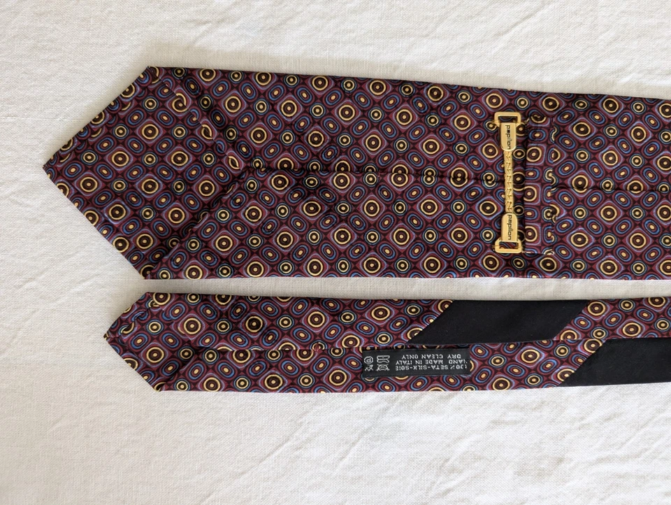 Corbata Papillon 100% Seda Geométrica Borgoña Negro Azul Amarillo Hecha a Mano Italia Foto 4 de 4