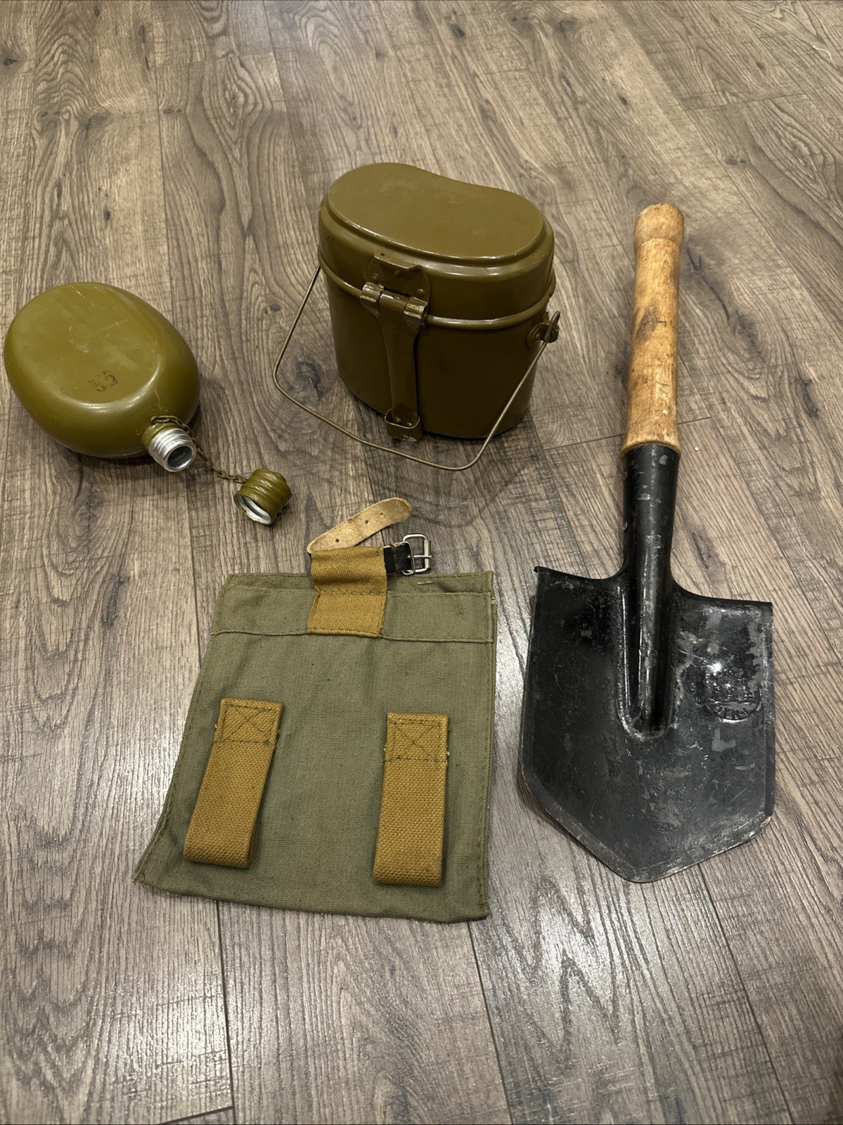 USSR Complete Field Kit Sapper Shovel w Cover Mess Kit & Canteen Soviet Military