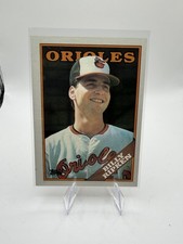 1988 Topps - Billy Ripken ROOKIE CARD #352 (RC) - Orioles. rookie card picture
