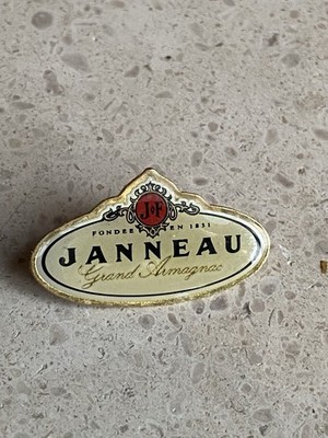 Pin s Janneau Grand Armagnac   