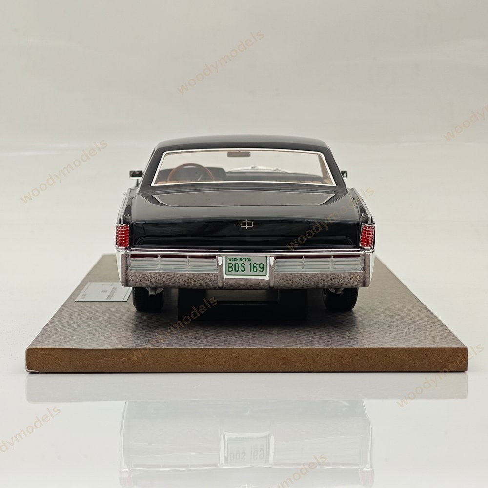 1/18 Lincoln Continental Sedan 1968 Black Resin Model Car Limited